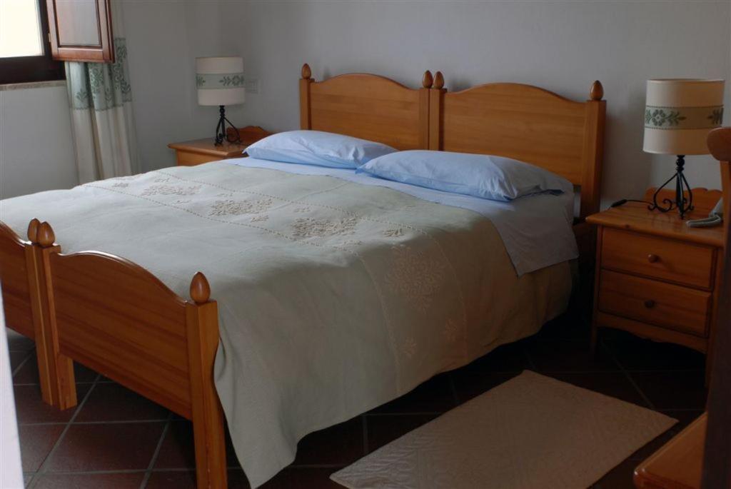Hotel Su Nuraxi Барумини Номер фото